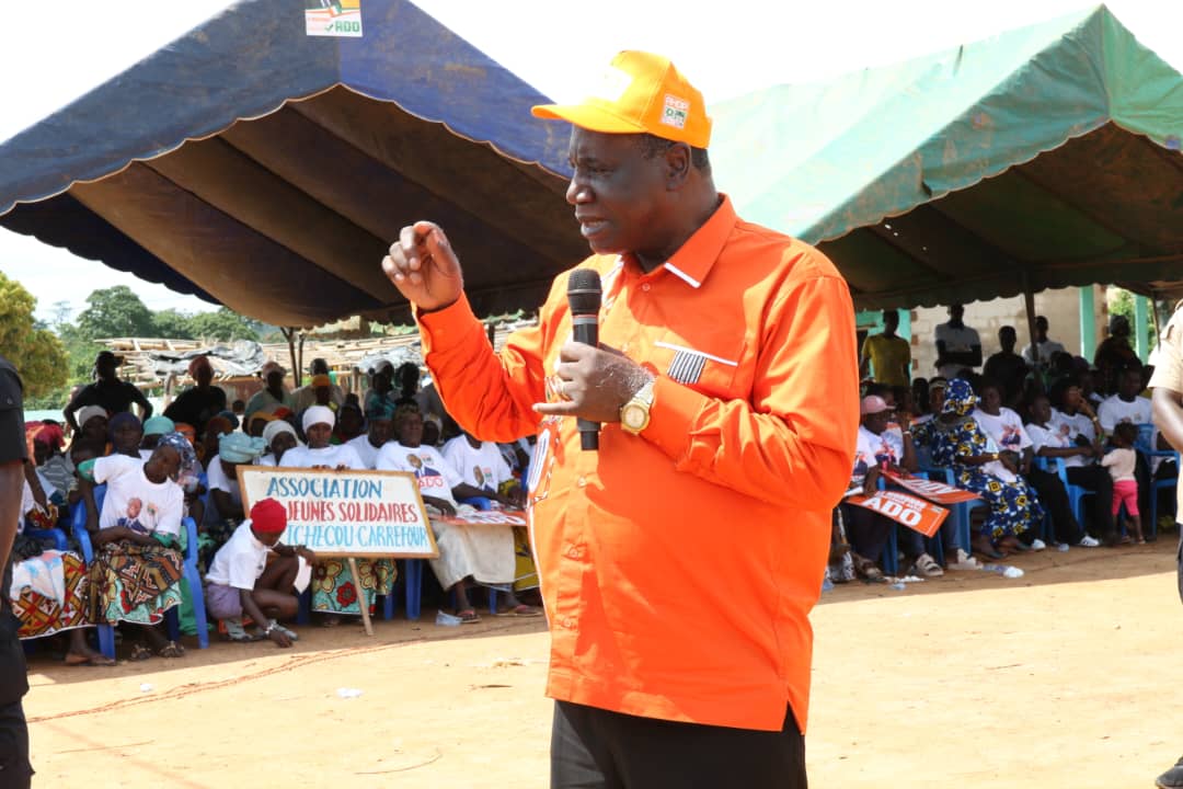 Ahoua N’Doli continue de sensibiliser les populations pour une élection apaisée dans le Moronou.