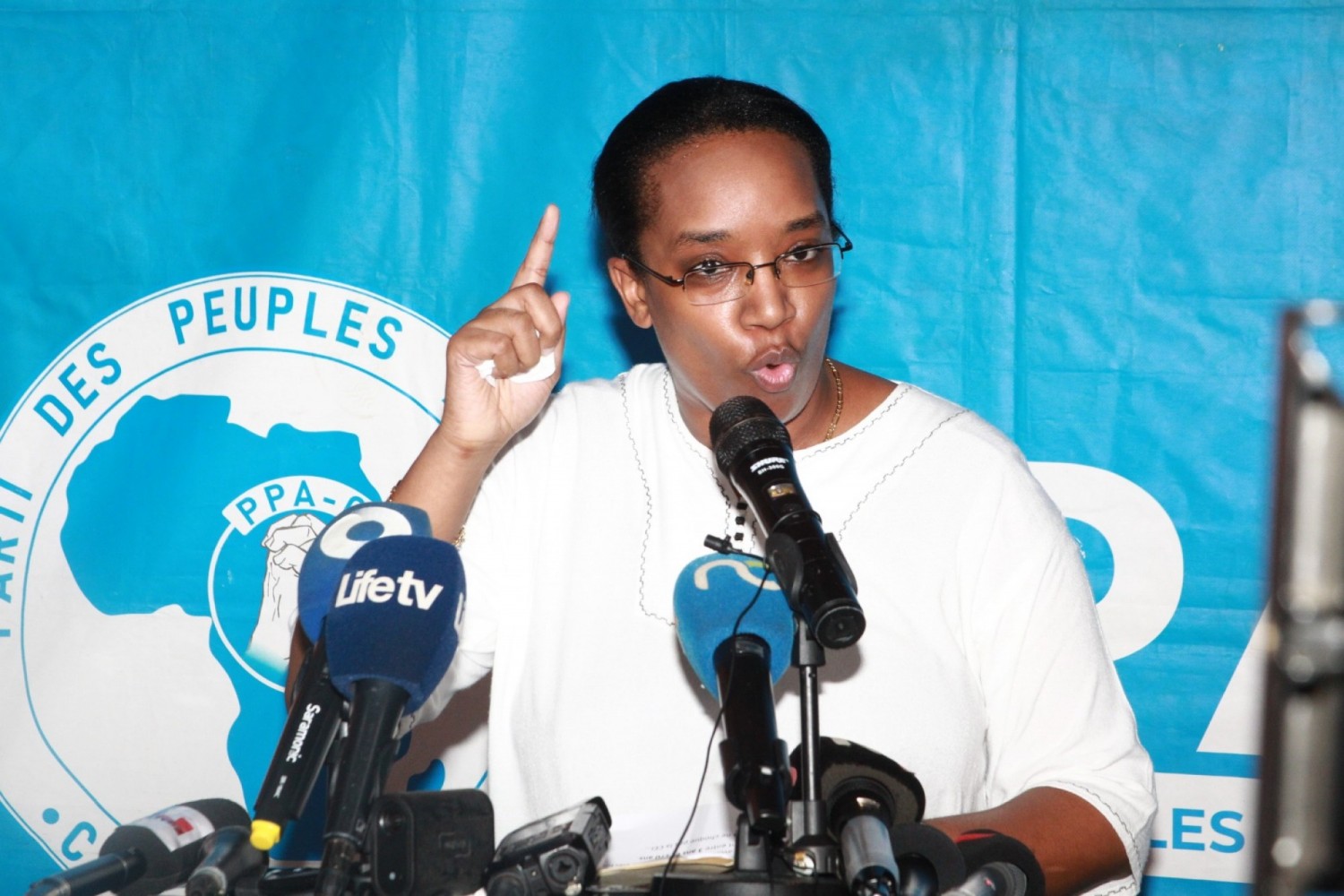 Me Habiba Touré a porté la déclaration du Front commun. 