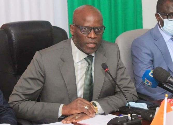 Des parents d’élèves plaident pour que le ministre Adama Diawara rouvre les préinscriptions en ligne.
