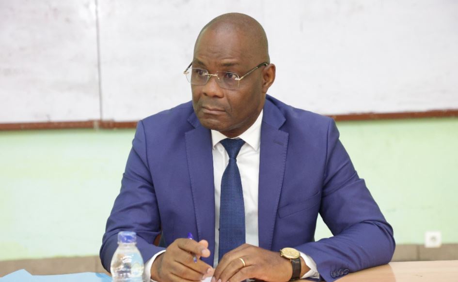 À quelques jours du début de la campagne électorale pour les législatives, le 2e vice-président de la Cei, Alain Dogou, a joué la carte de l’andragogie. (Ph. DR)