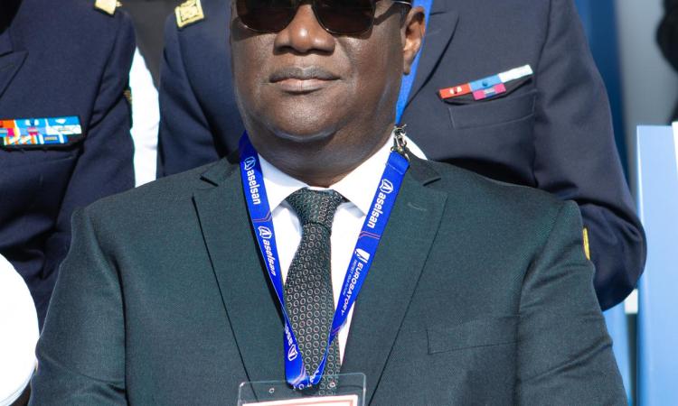 Téné Birahima Ouattara prend part à Eurosatory, l’un des plus importants rendez-vous mondiaux dédiés à la sécurité et à la défense.