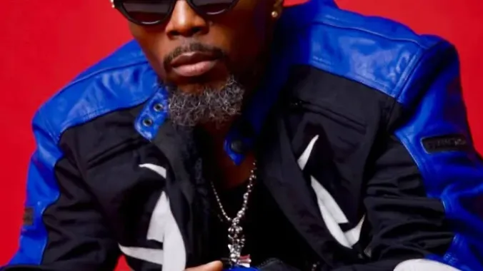 Serge Beynaud est prêt à assurer le show avec ses fans. 