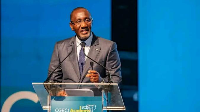 Dr Souleymane Diarrassouba invite à une concertation collective pour relever les défis de la souveraineté économique. 