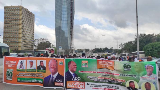 Des milliers de jeunes Atchans ont pris part au meeting du Rhdp, samedi dernier .