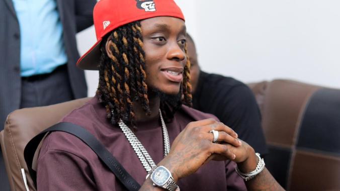 Ce sacre du rappeur Himra fait de lui un digne représentant de la nouvelle génération urbaine ivoirienne.