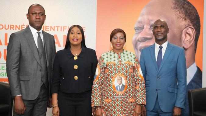 Kandia Camara (2e à partir de la droite) et les panélistes ont montré les qualités du président Ouattara.