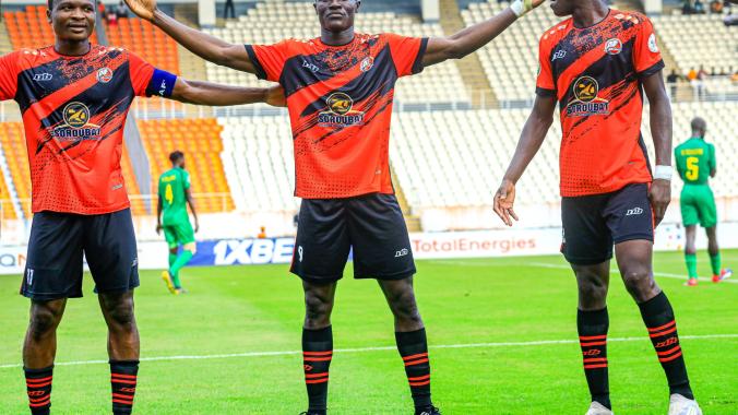 Le Fc San Pedro a très bien négocié la réception du Djoliba à domicile grâce à son buteur Kamagaté Dramane (au centre).